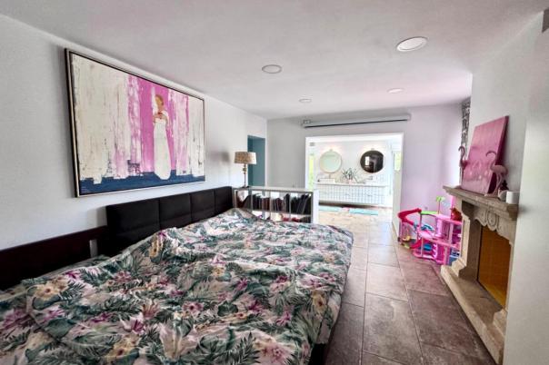 5 bed villa in Jávea