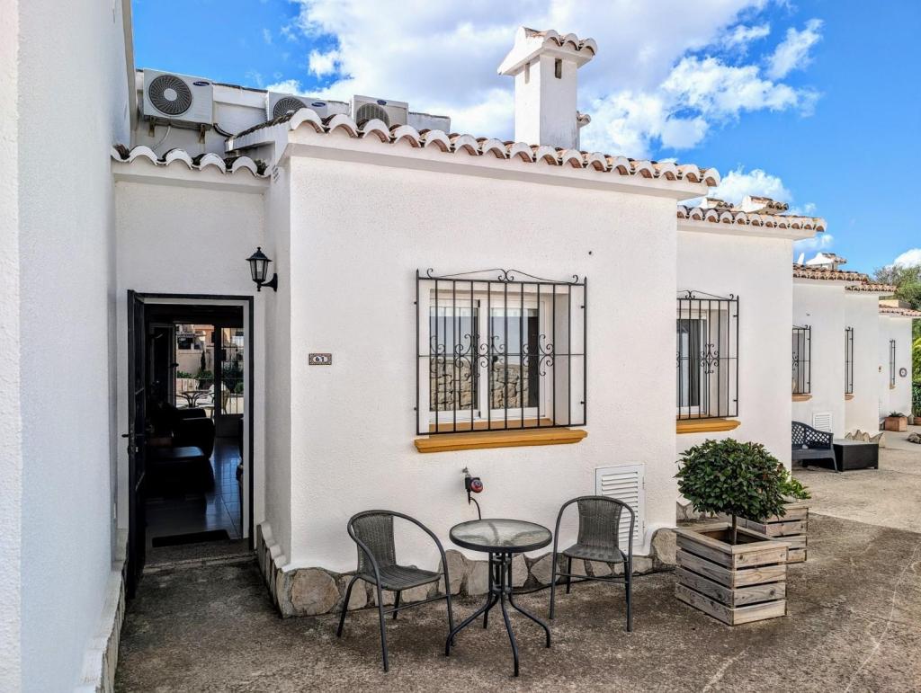 3 bed terraced house in Benitachell