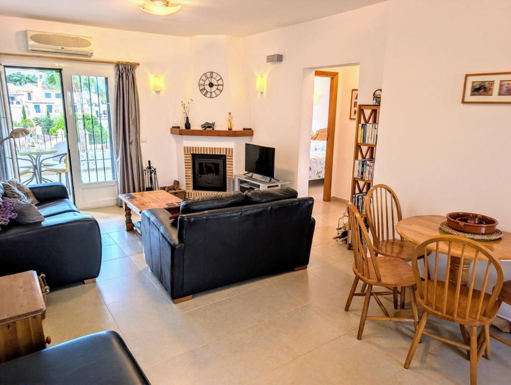 3 bed terraced house in Benitachell