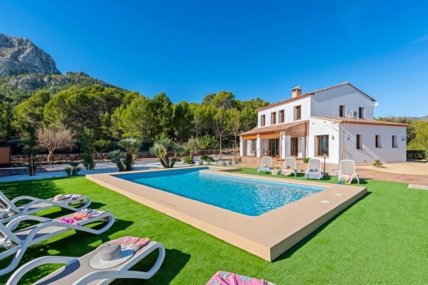 4 bed casa / chalet in Calpe / Calp