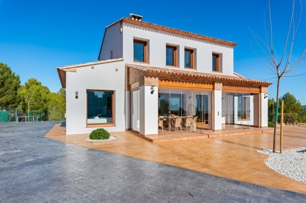4 bed casa / chalet in Calpe / Calp