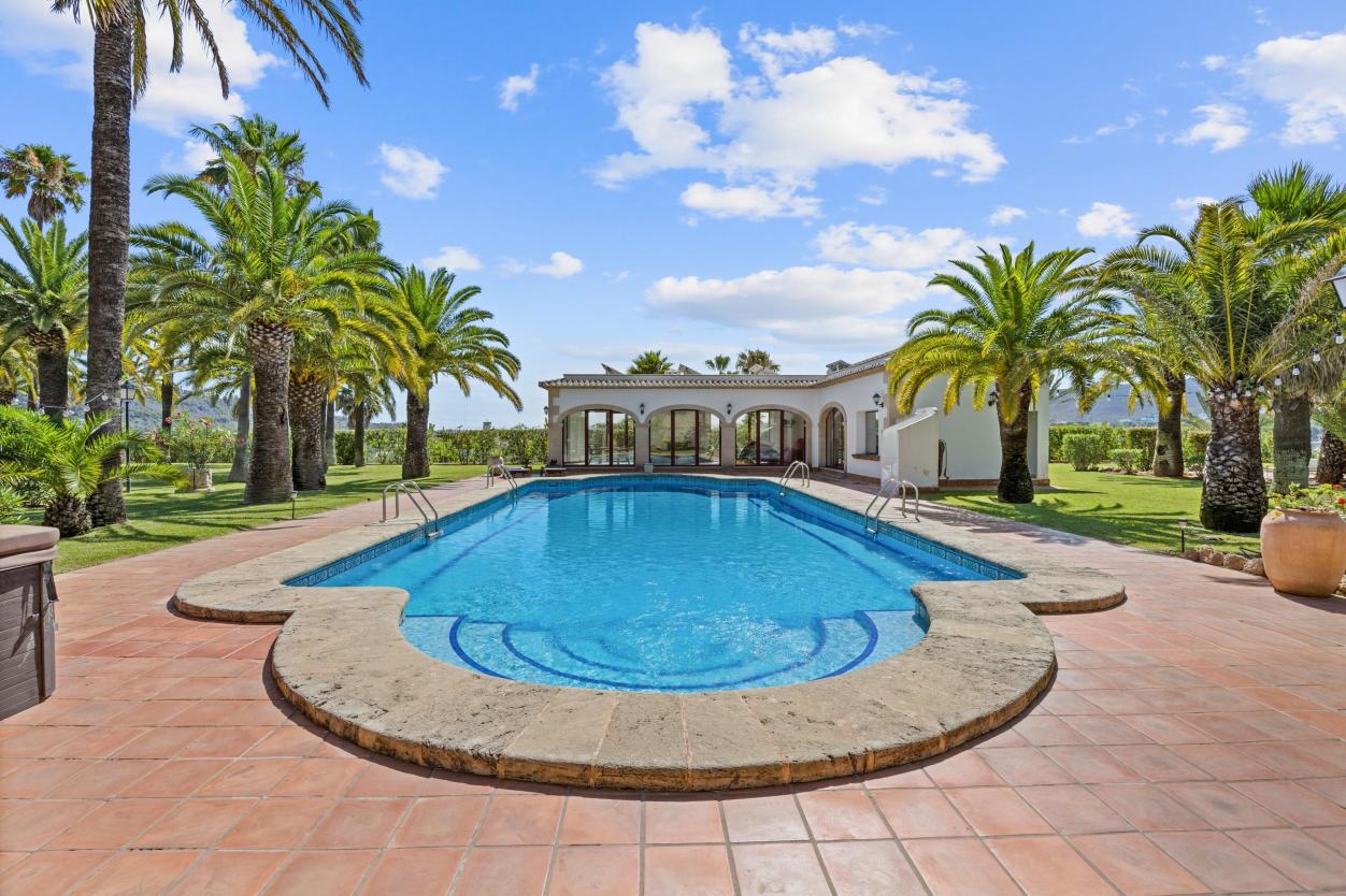 13 bed villas in Javea