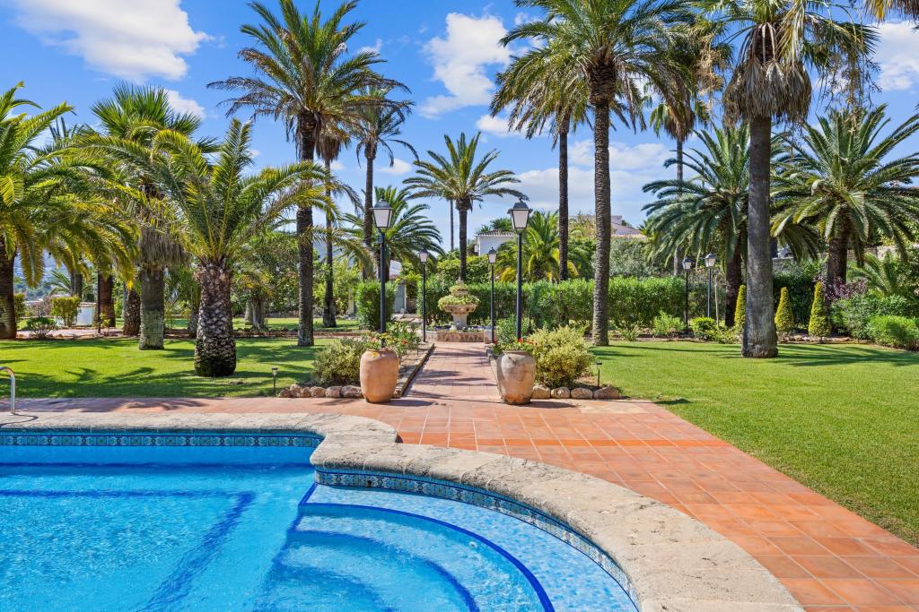 13 bed villas in Javea