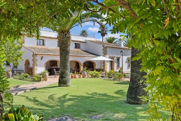 13 bed villas in Javea