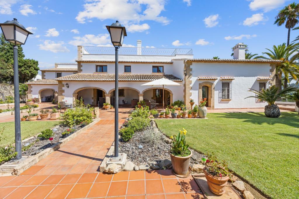 13 bed villas in Javea