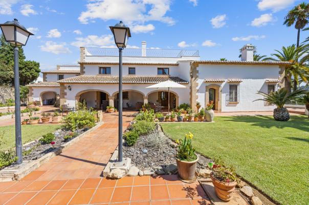 13 bed villas in Javea