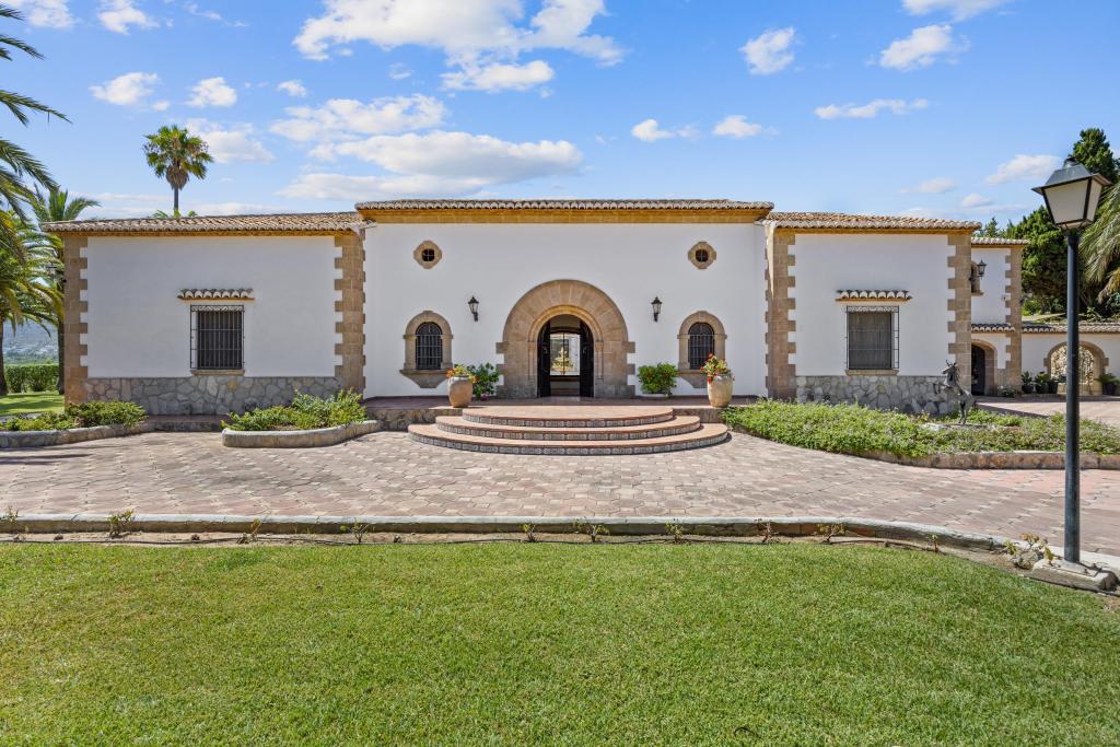 13 bed villas in Javea