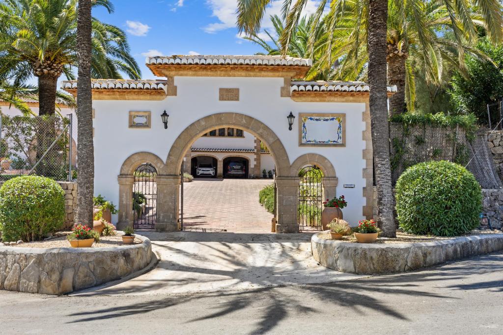 13 bed villas in Javea