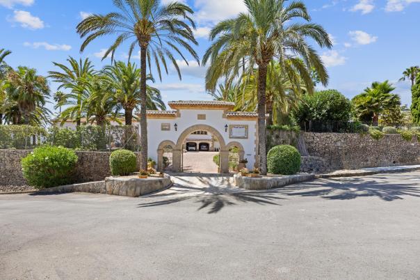 13 bed villas in Javea