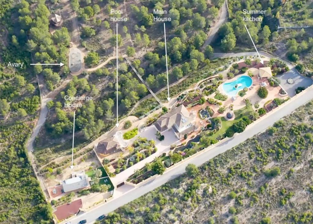 7 bed villa in La Nucía