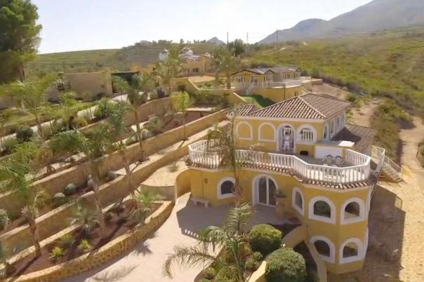 7 bed villa in La Nucía