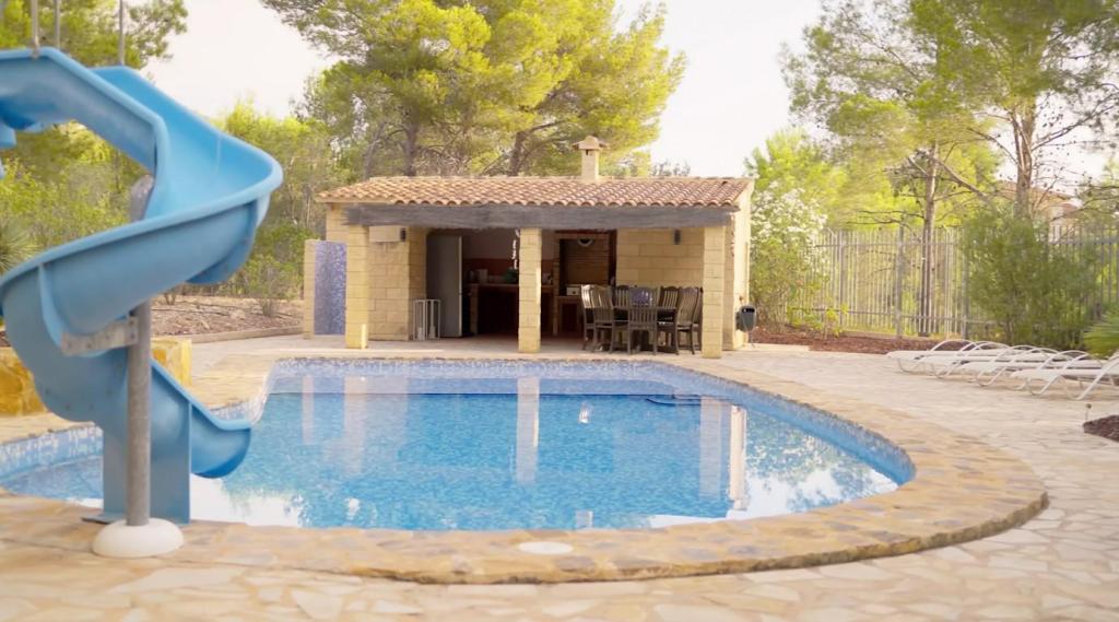 7 bed villa in La Nucía