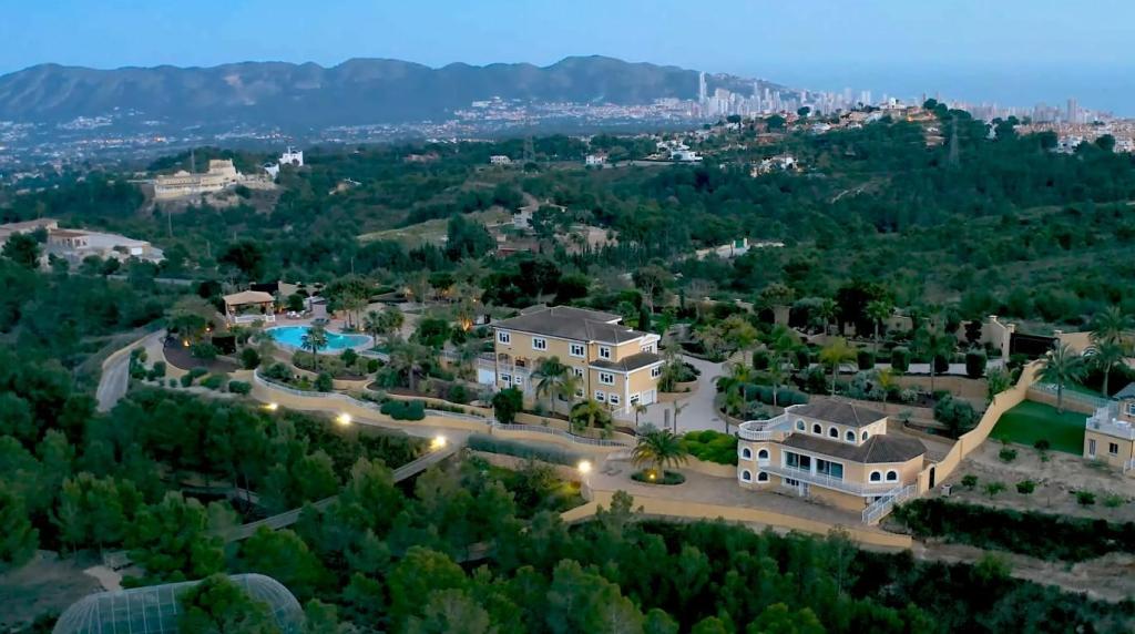 7 bed villa in La Nucía