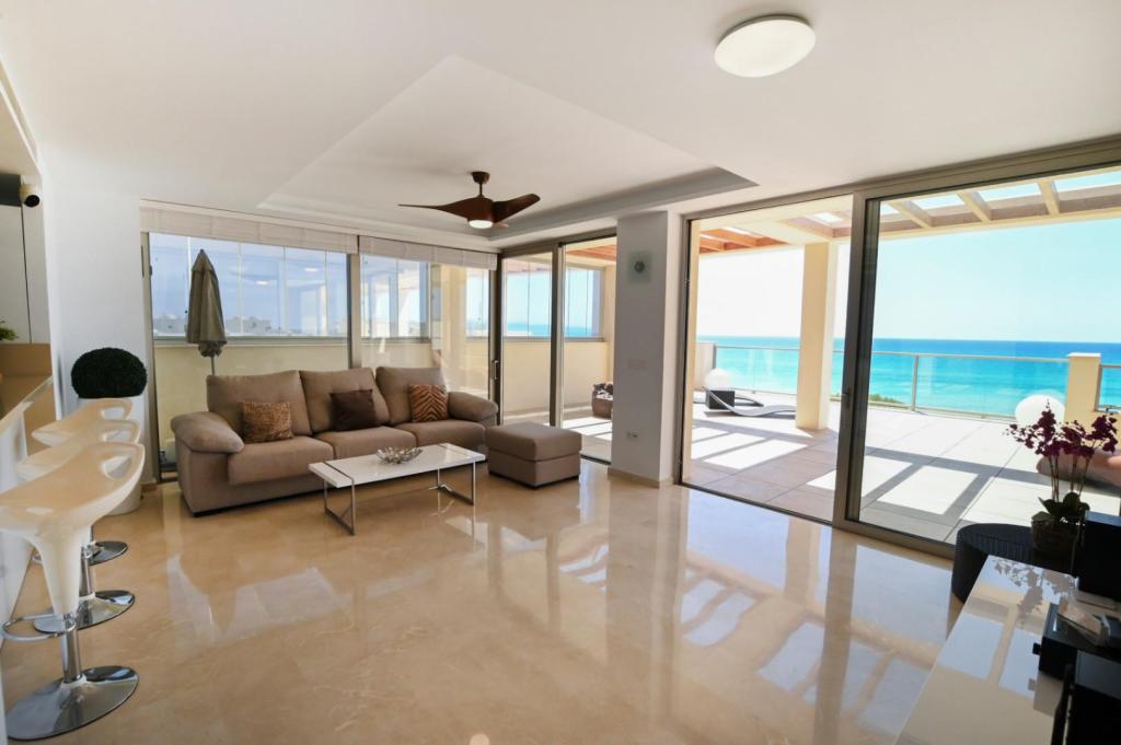 3 bed penthouse in Villajoyosa