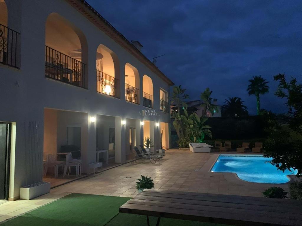 6 bed villa in Alfàs del Pi (l')