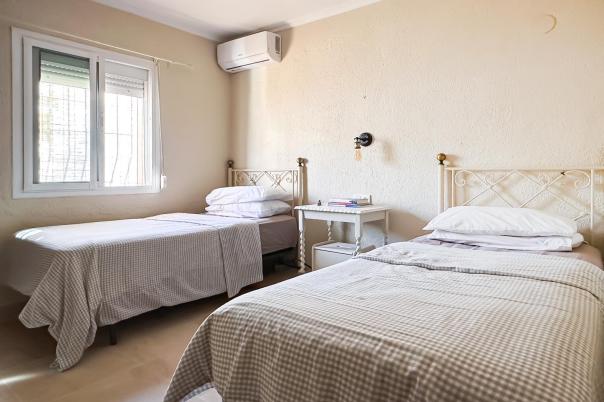 2 bed apartment in Moraira