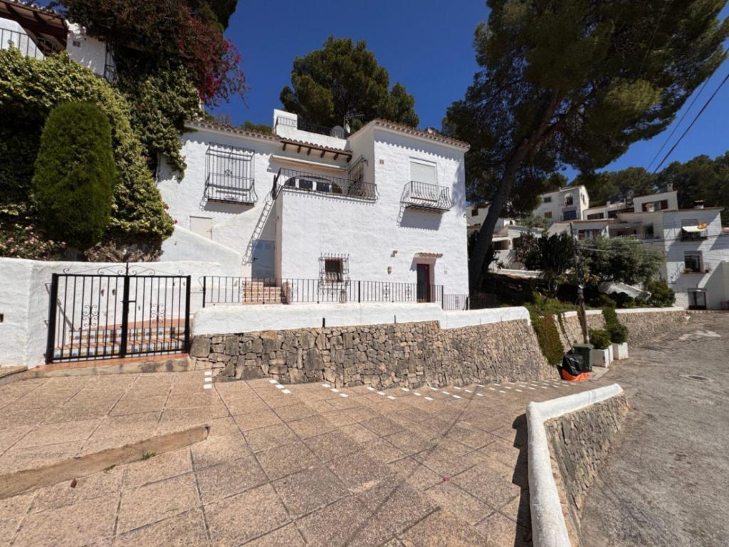 4 bed villa in Benitachell