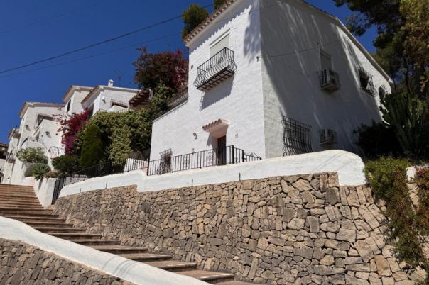 4 bed villa in Benitachell