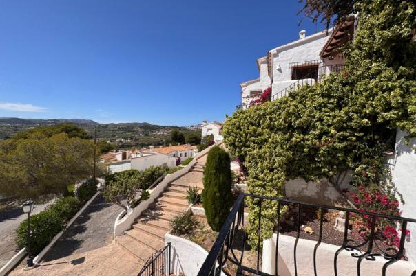 4 bed villa in Benitachell