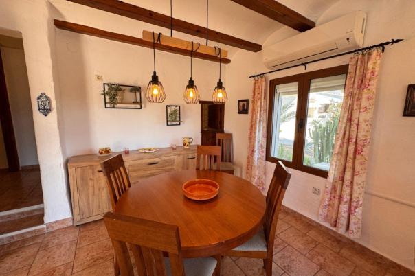 4 bed villa in Benitachell