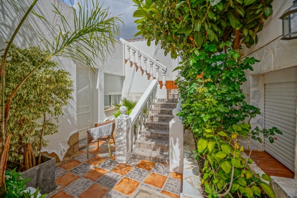 16 bed commercial_premises in Calpe