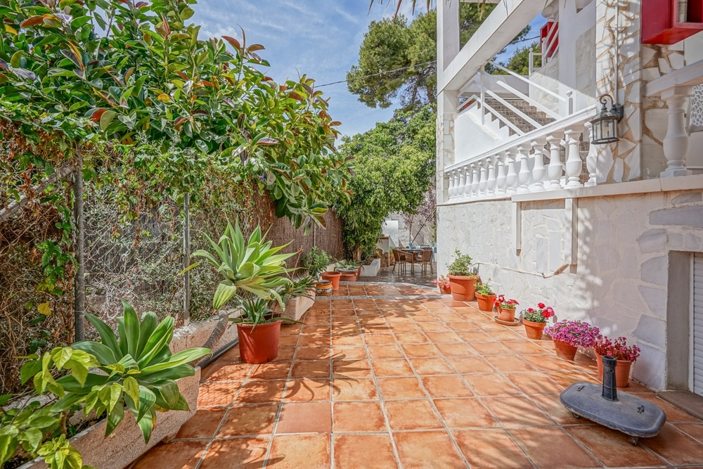 16 bed commercial_premises in Calpe