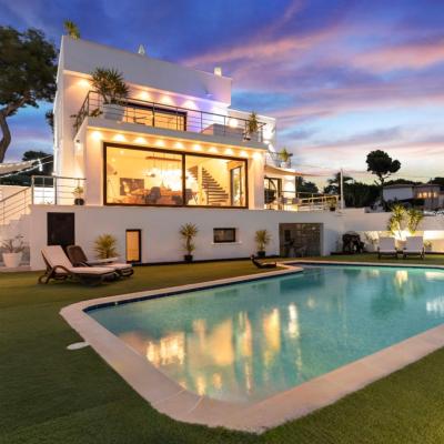 4 bed villas in Moraira