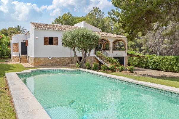6 bed villas in Javea