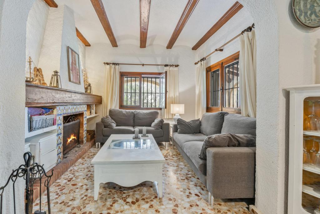 6 bed villas in Javea