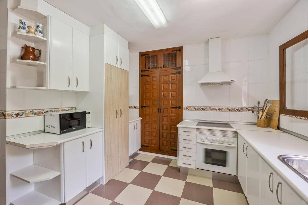 6 bed villas in Javea