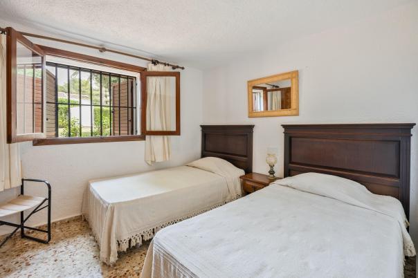 6 bed villas in Javea