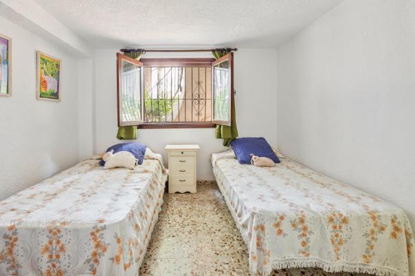 6 bed villas in Javea