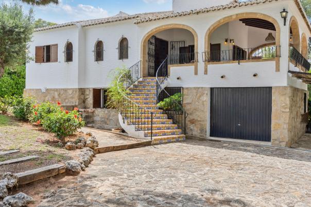 6 bed villas in Javea