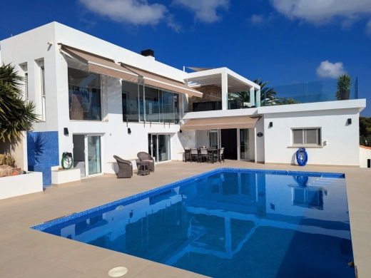 5 bed villa in Moraira