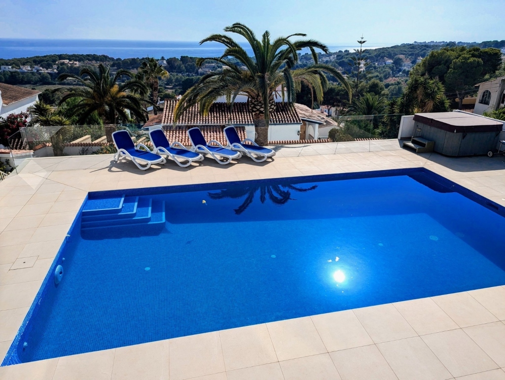 5 bed villa in Moraira
