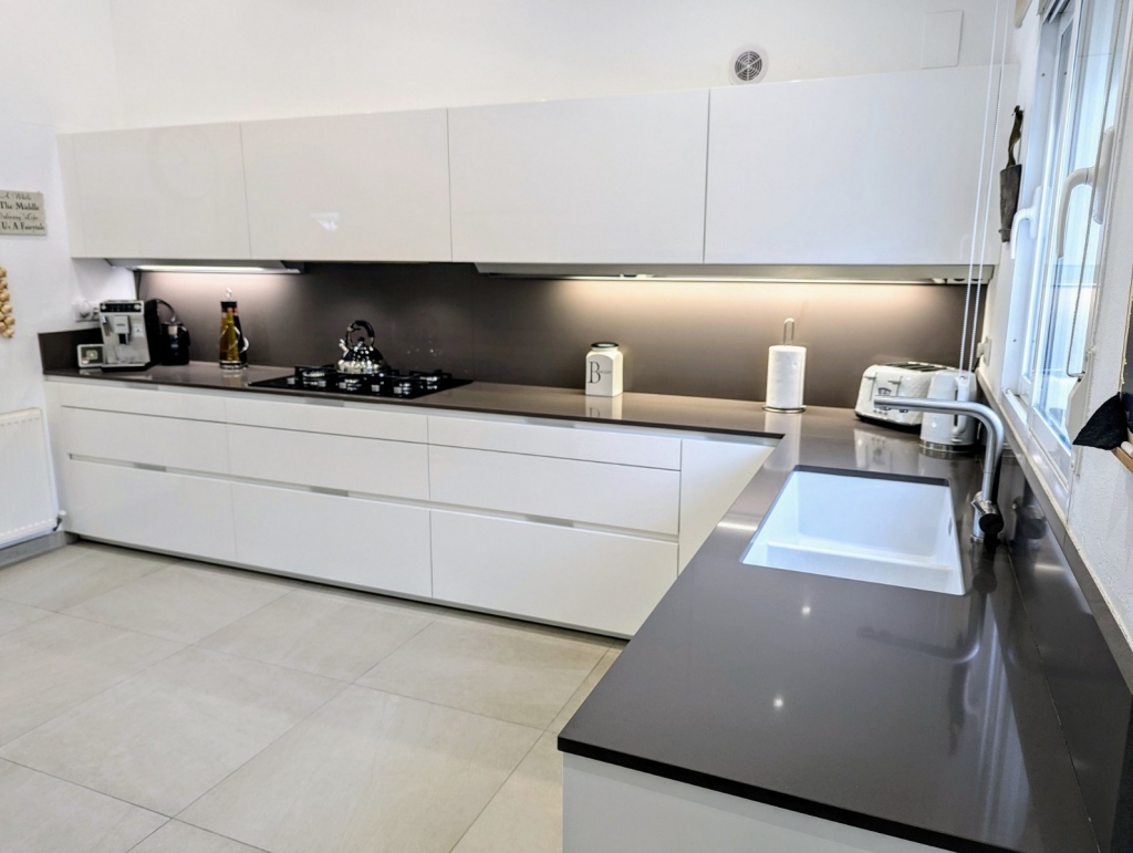 5 bed villa in Moraira