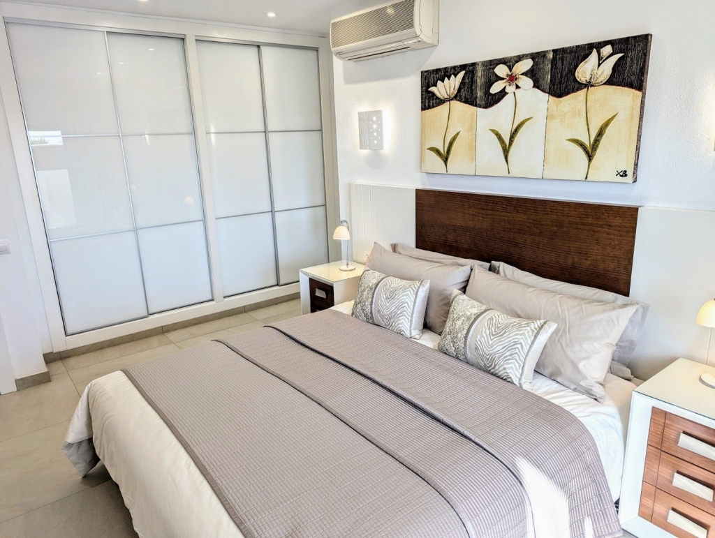 5 bed villa in Moraira