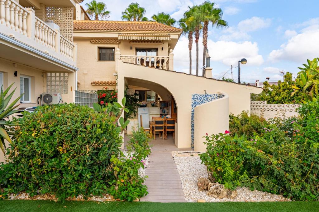 15 bed villa in Albir