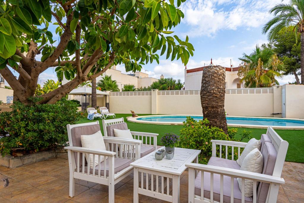 15 bed villa in Albir