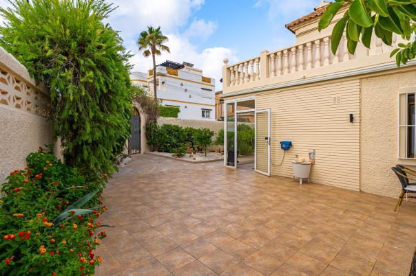 15 bed villa in Albir