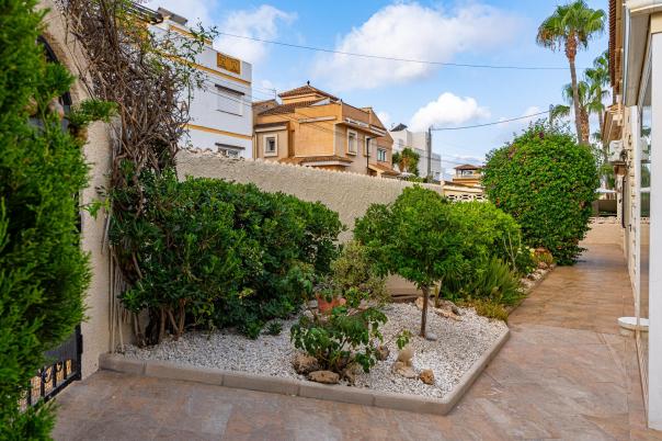 15 bed villa in Albir