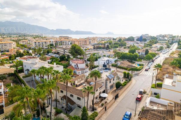 15 bed villa in Albir