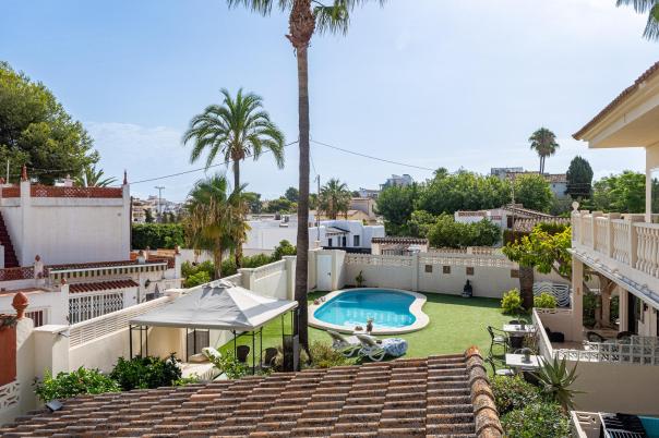 15 bed villa in Albir