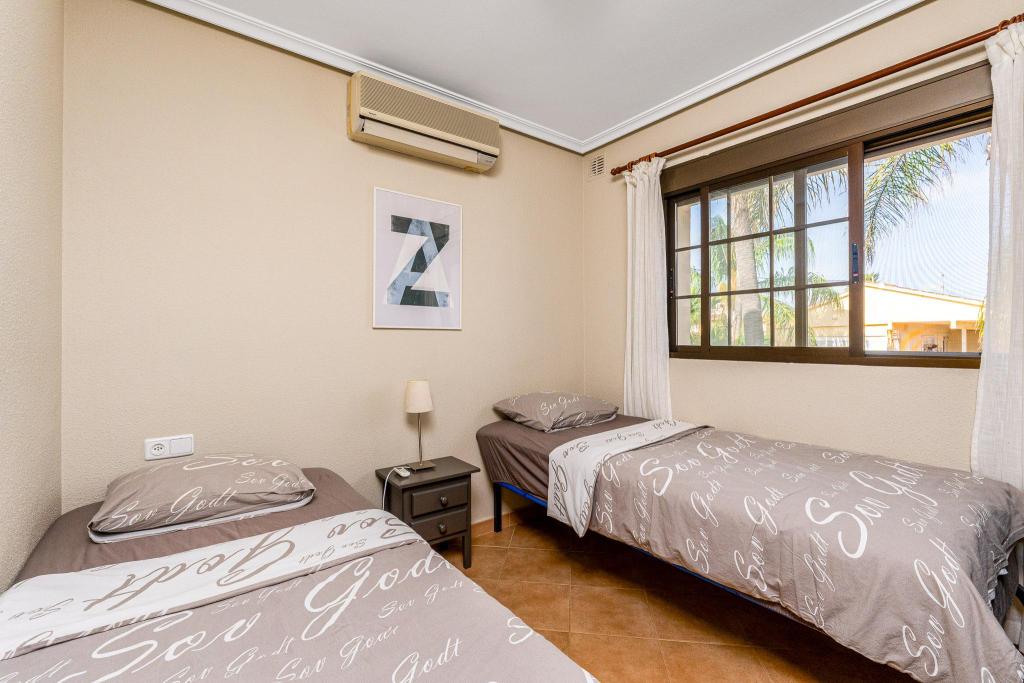 15 bed villa in Albir