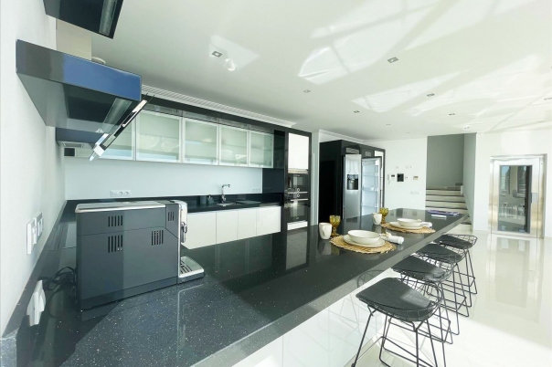 4 bed villa de lujo in Benissa