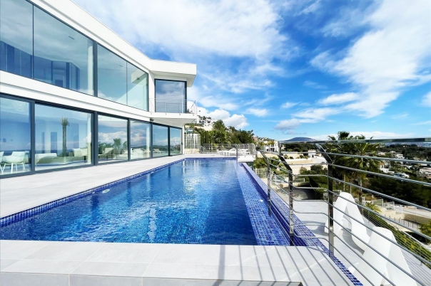 4 bed villa de lujo in Benissa