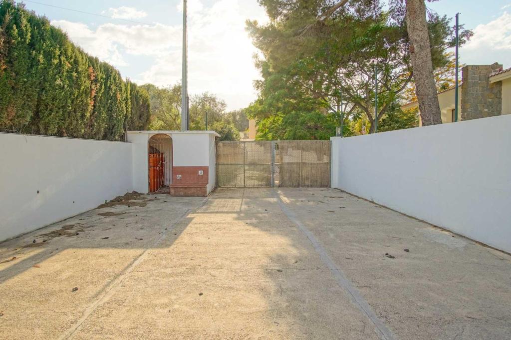 6 bed villa in Denia
