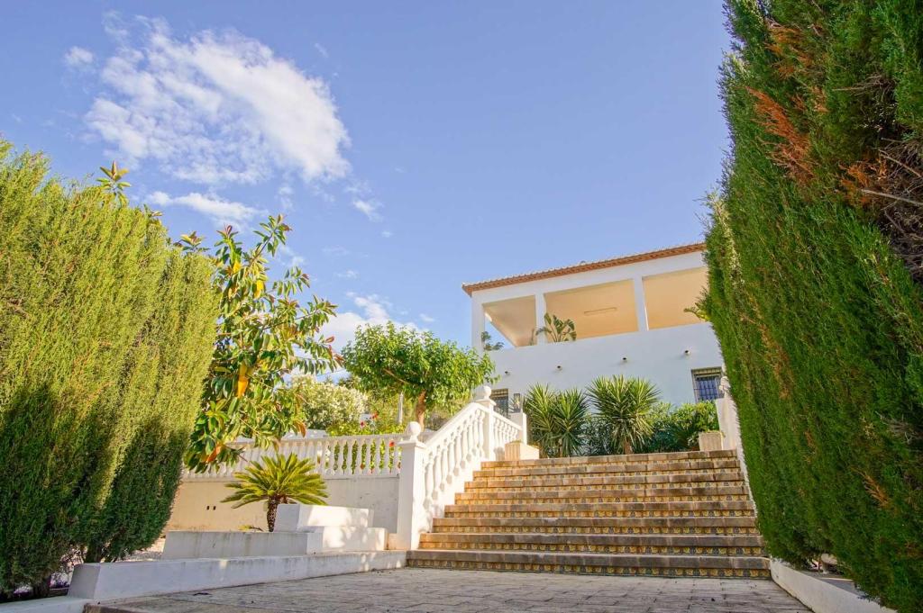 6 bed villa in Denia