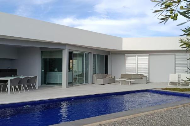 4 bed casa / chalet in Calpe