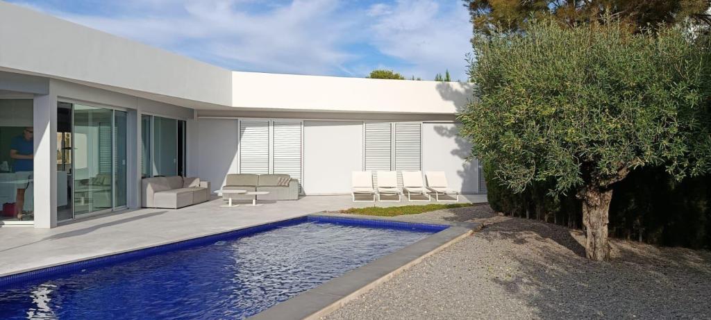 4 bed casa / chalet in Calpe